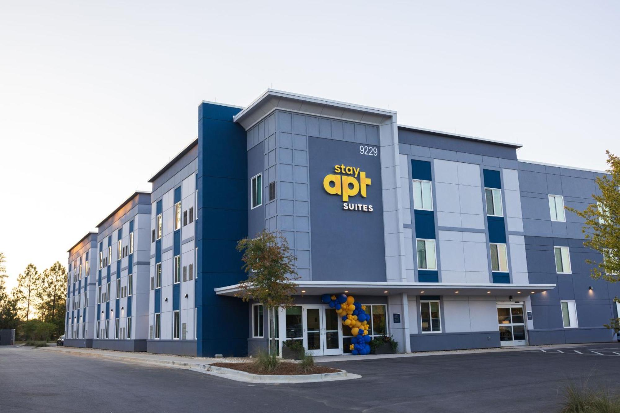 Stayapt Suites Pensacola-Uwf/Florida Hospital Area Ferry Pass Exterior foto